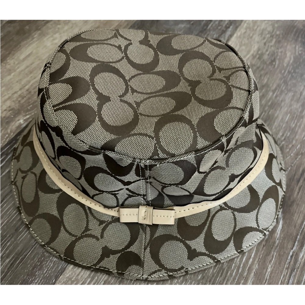 Signature Patterned Bucket Hat - Picture 10 of 12